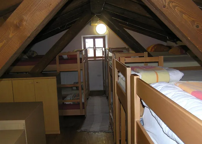 Pliskovica Youth Hostel