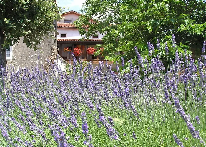 Pliskovica Youth Hostel