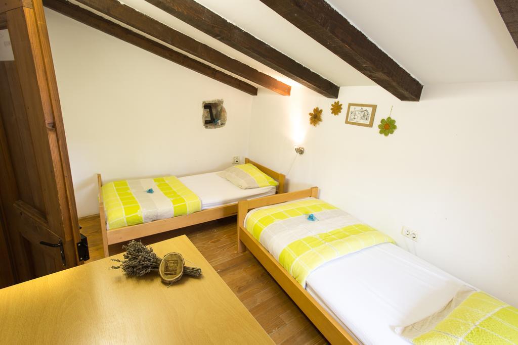 Ferienhaus Youth Pliskovica